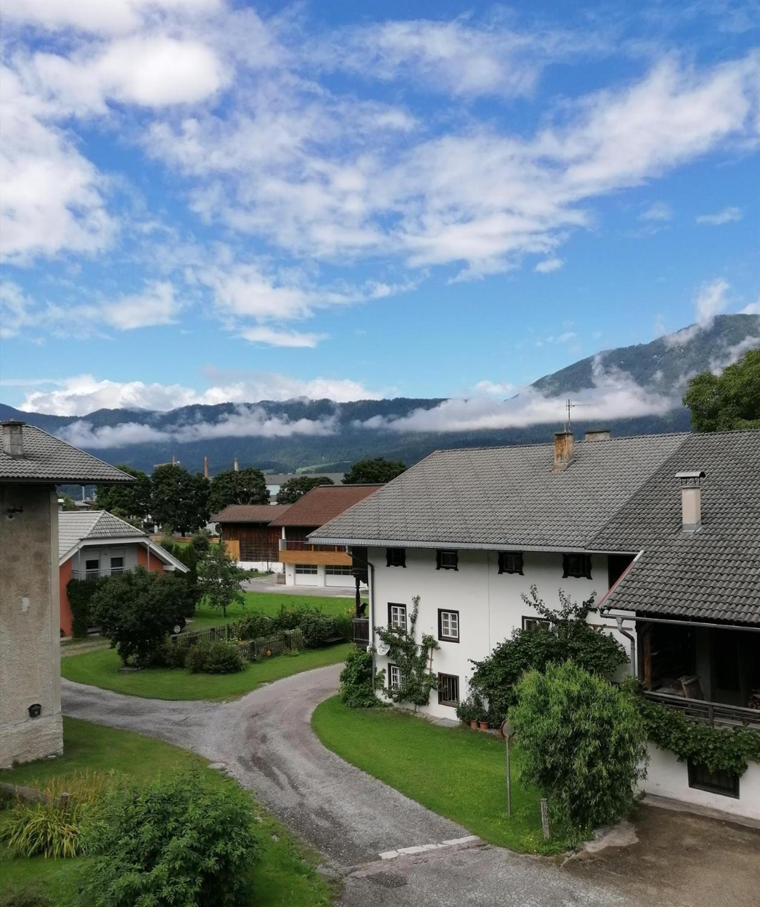 Ferienwohnung Josefine und Ihr Kavalier Kundl Exterior foto