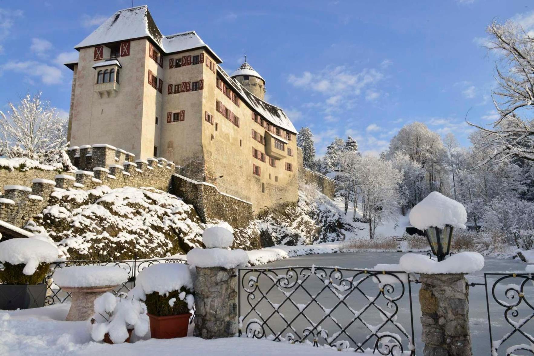 Ferienwohnung Josefine und Ihr Kavalier Kundl Exterior foto